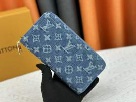 Picture of Louis Vuitton Wallets _SKUfw236446604fw